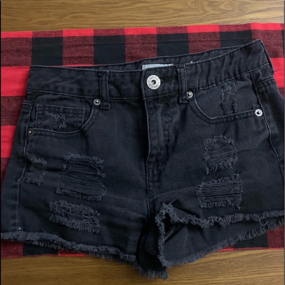SOLD ON MERCARI ❤️ Mudd shorts Sz 3